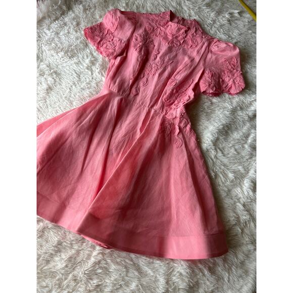 ANTONIO MELANI Dresses & Skirts - Antonio Melani Pink Floral Appliqué Dress Size 10 3D  Dress MSRP $299⸻